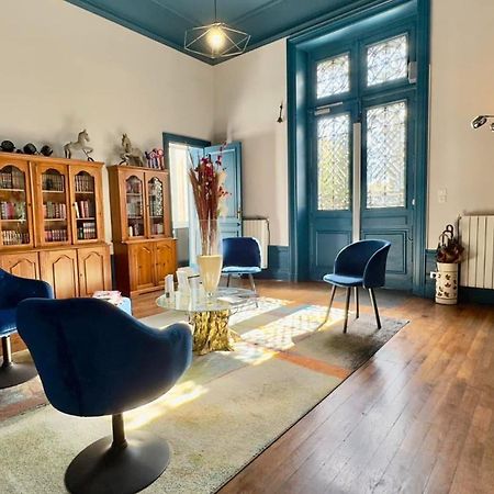 T2 De Charme Dans Un Chateau Layrac Экстерьер фото